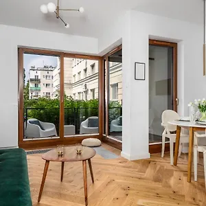 https://apartamenty-sun-snow-rezydencja-lazienki-park.warsawhotelspoland.com