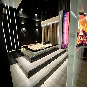 https://wislane-tarasy-vip-apartamenty.krakowhotelspoland.com